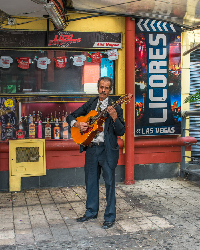 Camilo Ramirez, Licores Las Vegas